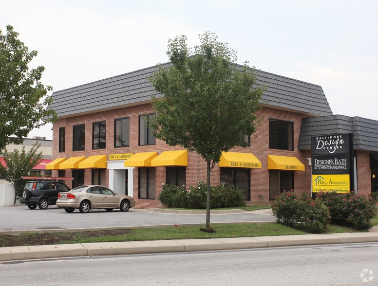 2111 Greenspring Dr, Timonium, MD for lease - Building Photo - Image 2 of 5