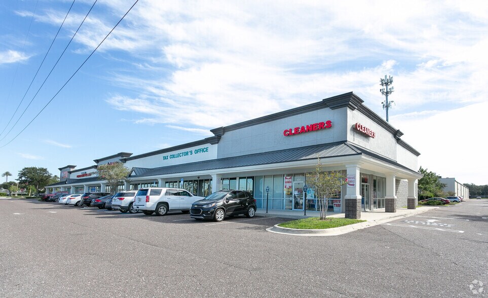 12220 Atlantic Blvd, Jacksonville, FL à louer - Photo du bâtiment - Image 2 de 6
