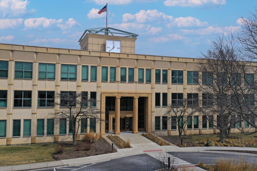 Conway Park Sale portefeuille de 2 propriétés à vendre sur LoopNet.ca - Photo du bâtiment - Image 3 de 11