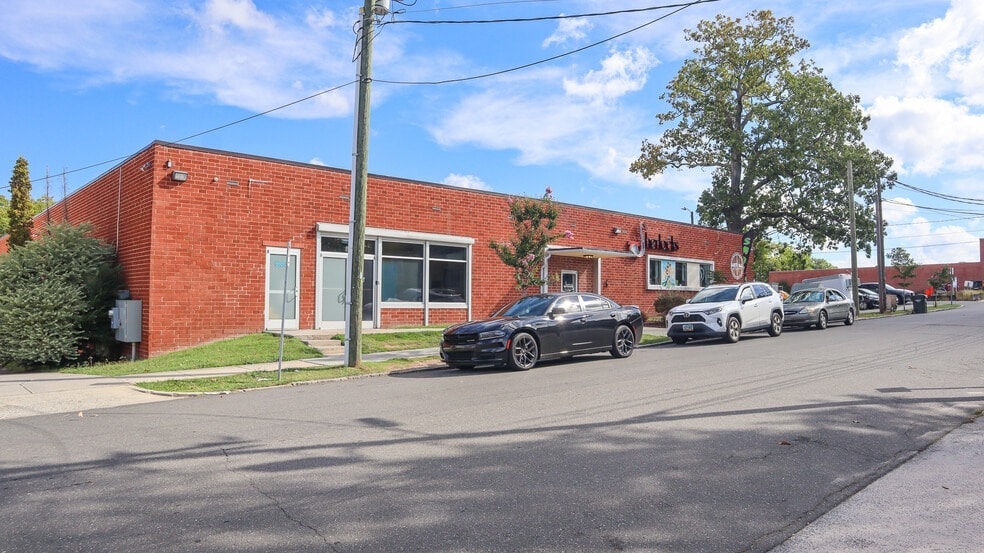 206 Broadway St, Durham, NC for lease Building Photo- Image 1 of 27