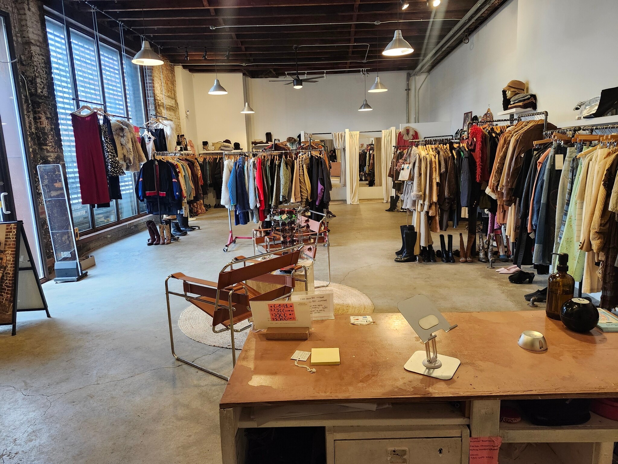 39 Norman Ave, Brooklyn, NY à louer Photo intérieure- Image 1 de 5