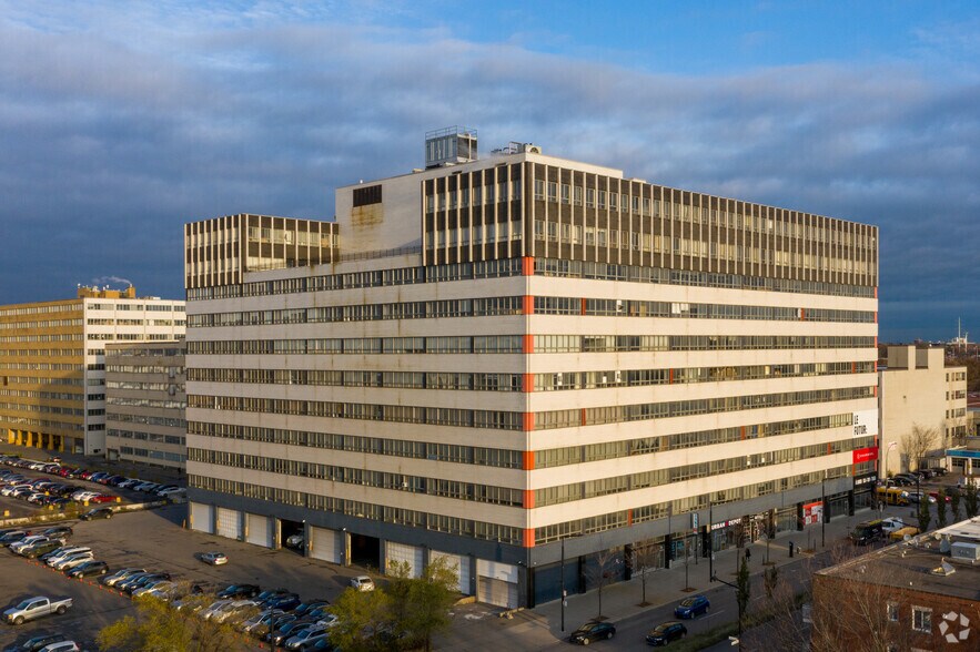 9300-9340 Boul Saint-Laurent, Montréal, QC à louer - Photo du bâtiment - Image 2 de 12