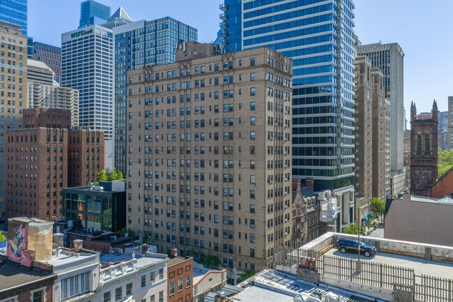 Plus de détails pour 135 S 20th St, Philadelphia, PA - Bureau/Commerce de détail à louer