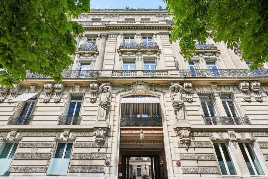 4 Avenue Hoche, Paris for sale - Building Photo - Image 1 of 15