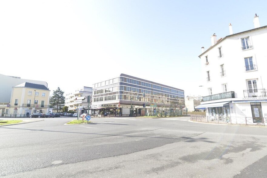 131 Boulevard Carnot, Le Vésinet à louer - Photo du bâtiment - Image 1 de 19