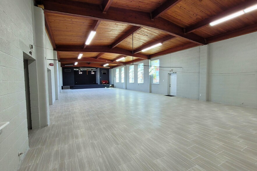 2945 Sunnyvale St, Dallas, TX à vendre - Photo intérieure - Image 3 de 27