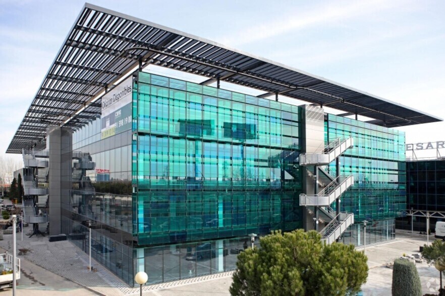 Avenida Castilla, 2, San Fernando de Henares, Madrid à louer - Photo principale - Image 1 de 10