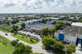 5240-5260 NW 167th St, Hialeah, FL - AÉRIEN  Vue de la carte - Image1