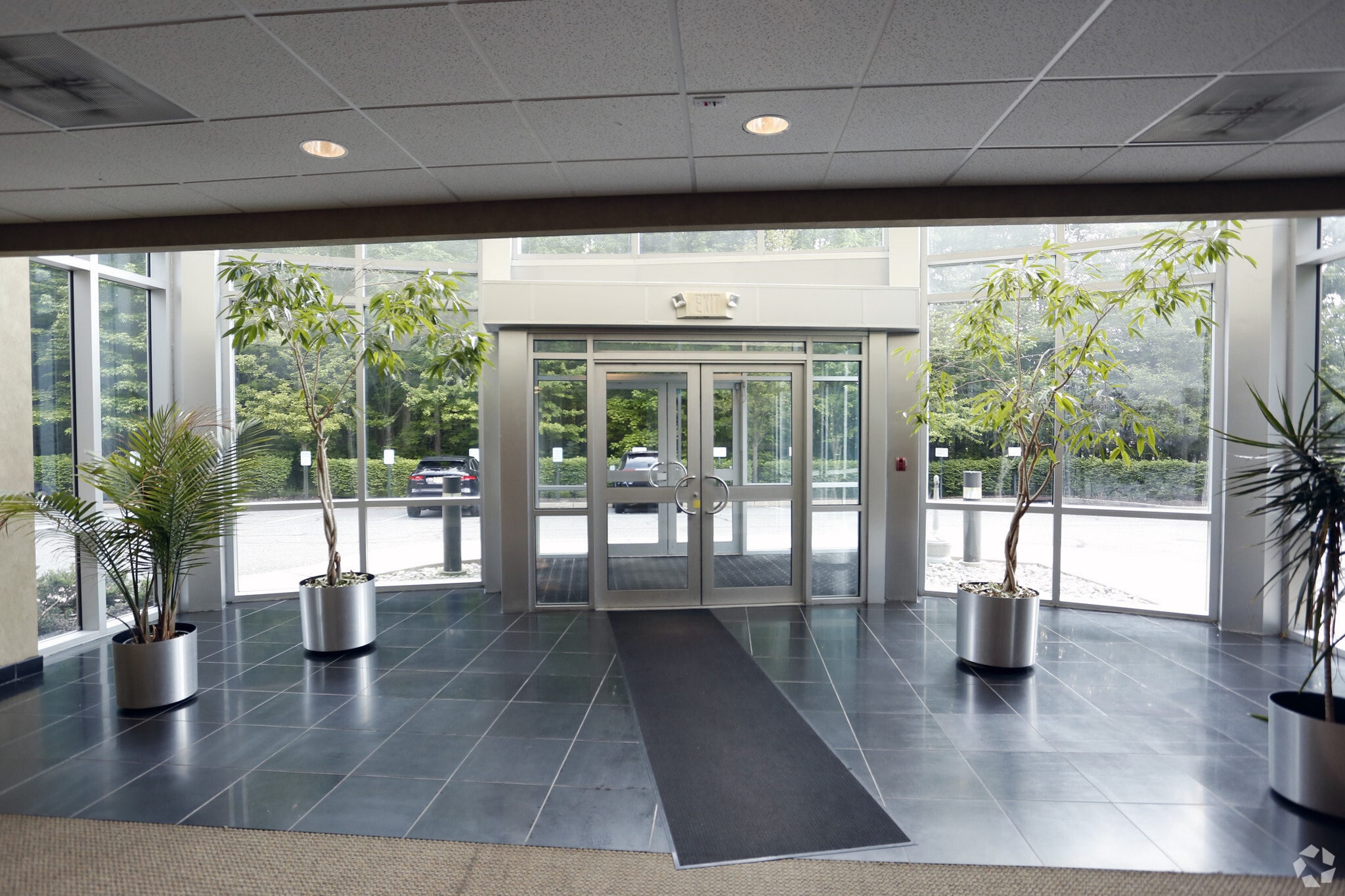 3759 Us Highway 1 S, Monmouth Junction, NJ for sale Interior Photo- Image 1 of 21