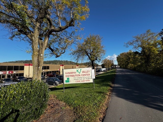 4200 1st Ave, Nitro, WV à vendre - Photo du bâtiment - Image 3 de 22