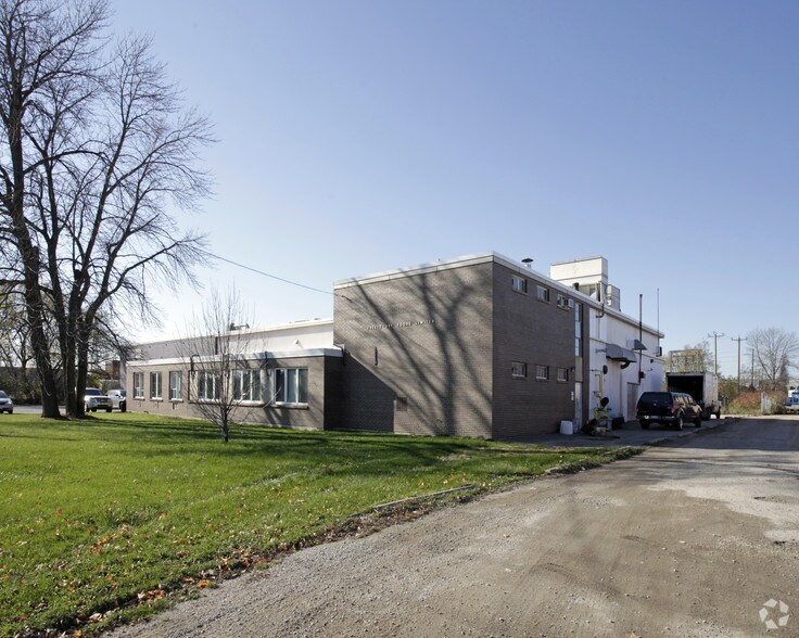 579 Speers Rd, Oakville, ON for sale - Primary Photo - Image 2 of 3