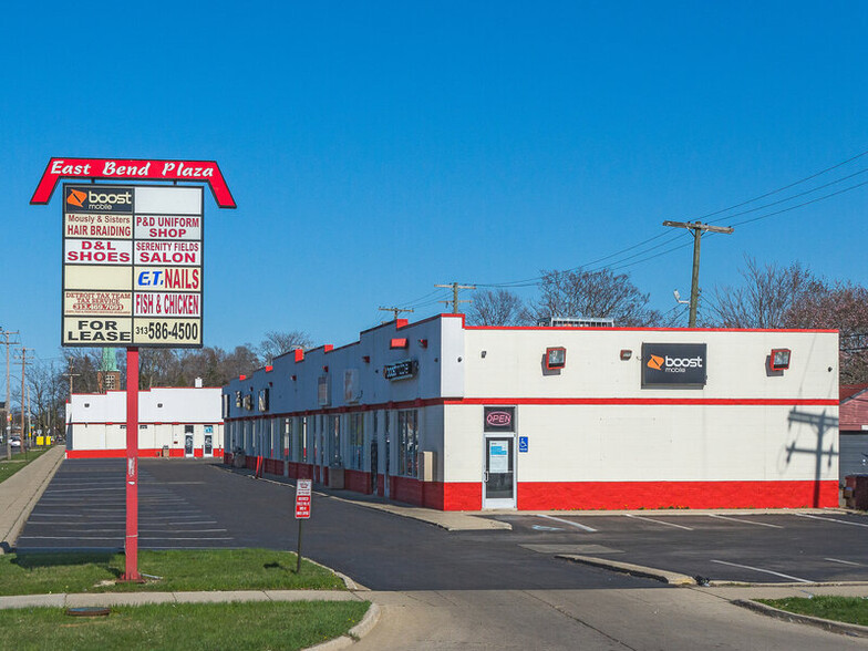 15200-15262 E Seven Mile Rd, Detroit, MI for lease - Building Photo - Image 1 of 7