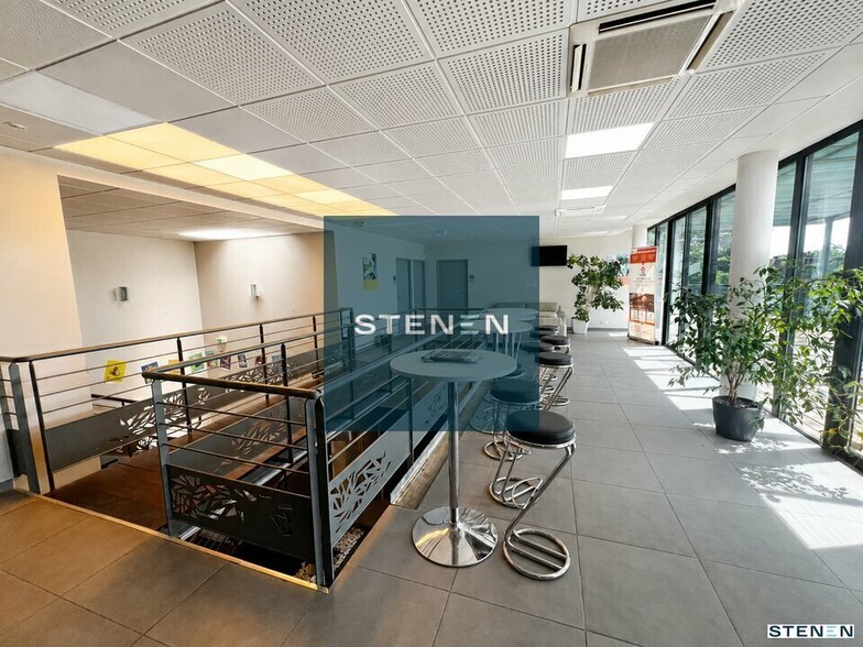 1 A Chemin De La Rollande, Avignon for lease - Building Photo - Image 3 of 8