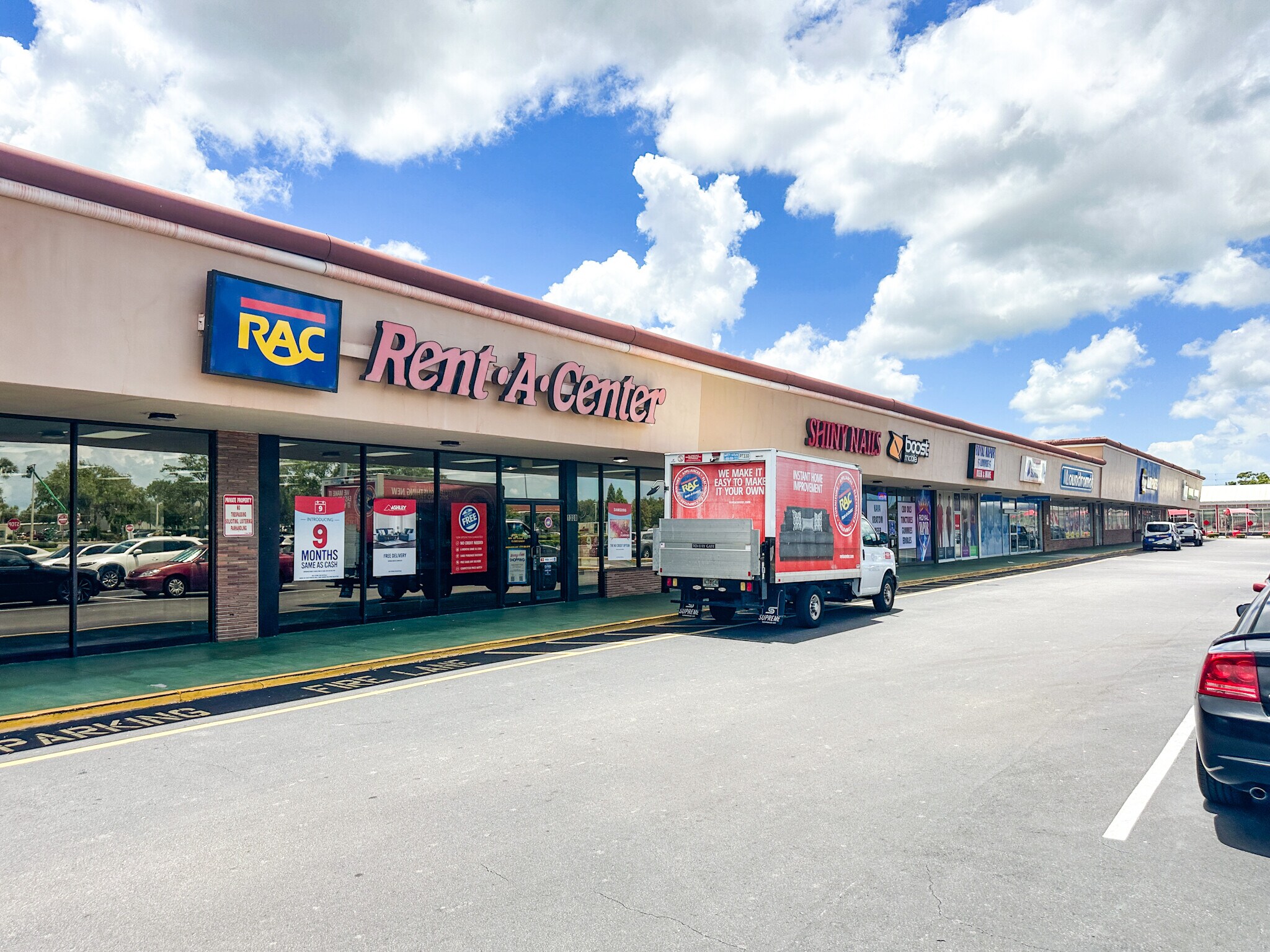 1280-1420 Missouri Ave N, Largo, FL for lease Primary Photo- Image 1 of 12
