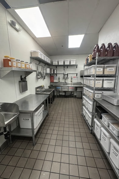 3338-3350 S La Cienega Blvd, Los Angeles, CA for lease - Building Photo - Image 3 of 3