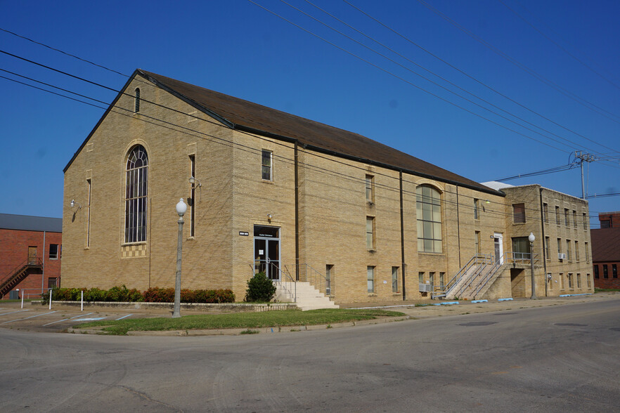 418-502 E Moses St, Cushing, OK à vendre - Photo du bâtiment - Image 1 de 1