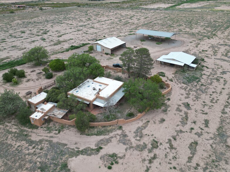 755 Riata Rd, Tularosa, NM à vendre - Photo du bâtiment - Image 2 de 60