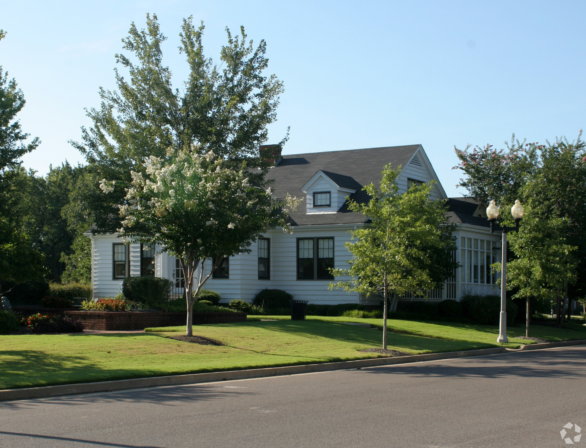 8556 Macon Rd, Cordova, TN for sale Primary Photo- Image 1 of 30