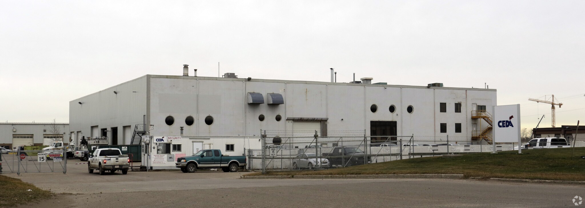 2130 121st Ave, Edmonton, AB à vendre Photo principale- Image 1 de 1