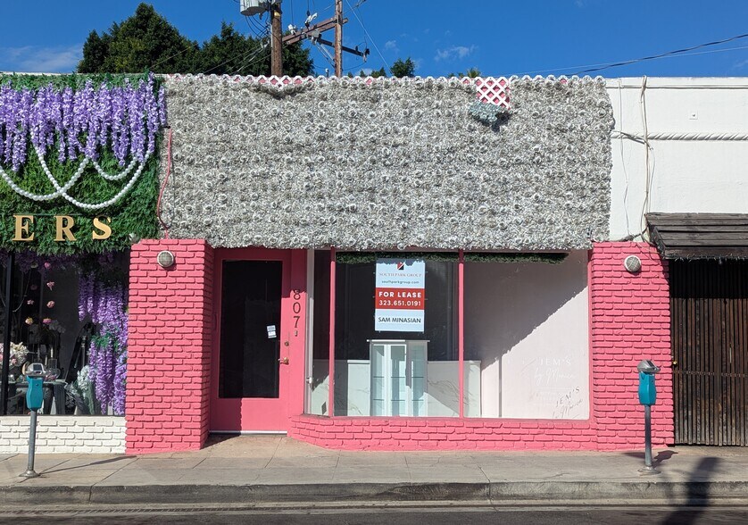 8801-8807 Santa Monica Blvd, West Hollywood, CA à louer - Photo du bâtiment - Image 2 de 3