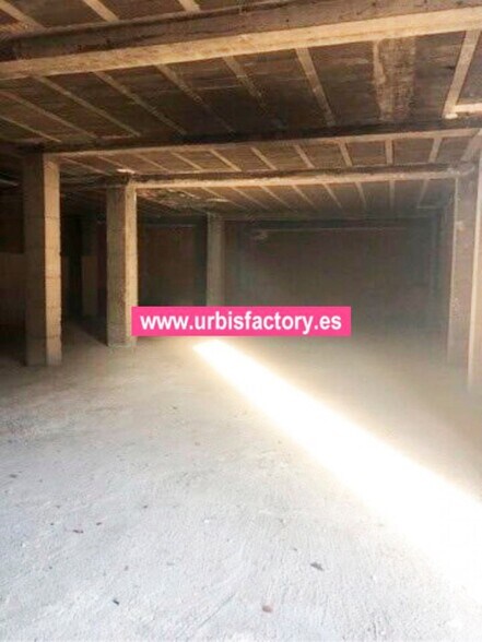 Retail in Santa Marta de Tormes for lease - Building Photo - Image 1 of 3