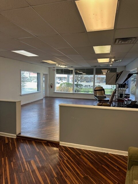 7536-7540 Mentor Ave, Mentor, OH for lease Interior Photo- Image 1 of 5