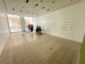 364 Maine Mall Rd, South Portland, ME à louer Photo intérieure- Image 2 de 4