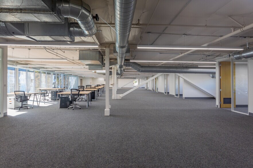 2513-2525 E Charleston Rd, Mountain View, CA à louer - Numérisation 3D de Matterport - Image 3 de 7