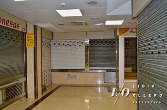 Plus de détails pour Multi-résidentiel à vendre