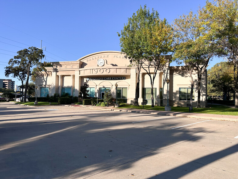 1900 Ballpark Way, Arlington, TX for lease - Building Photo - Image 1 of 21