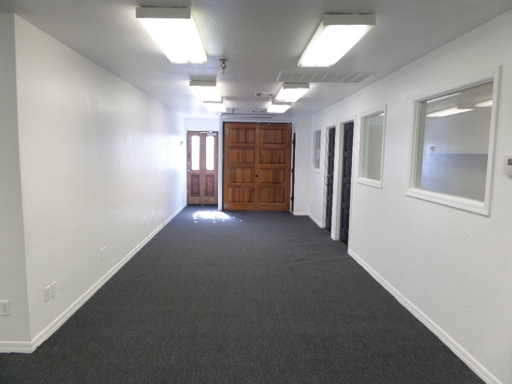 2545 W Holly St, Phoenix, AZ for lease Interior Photo- Image 1 of 16