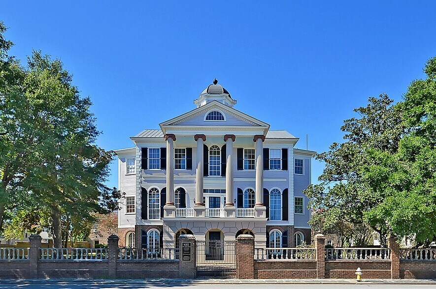 635 E Bay St, Charleston, SC à louer - Photo du bâtiment - Image 2 de 7