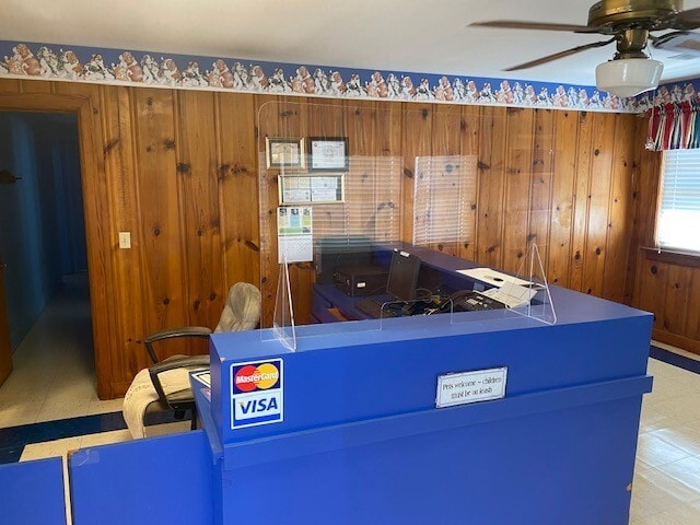 1021 NW Beal Pky, Fort Walton Beach, FL for lease - Interior Photo - Image 2 of 3