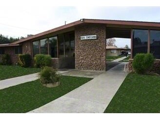 59 S Indiana St, Porterville, CA à vendre - Photo du bâtiment - Image 2 de 11