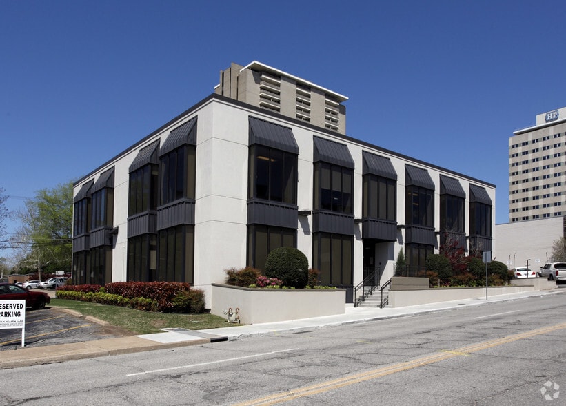 1616 S Main St, Tulsa, OK for lease - Building Photo - Image 3 of 37