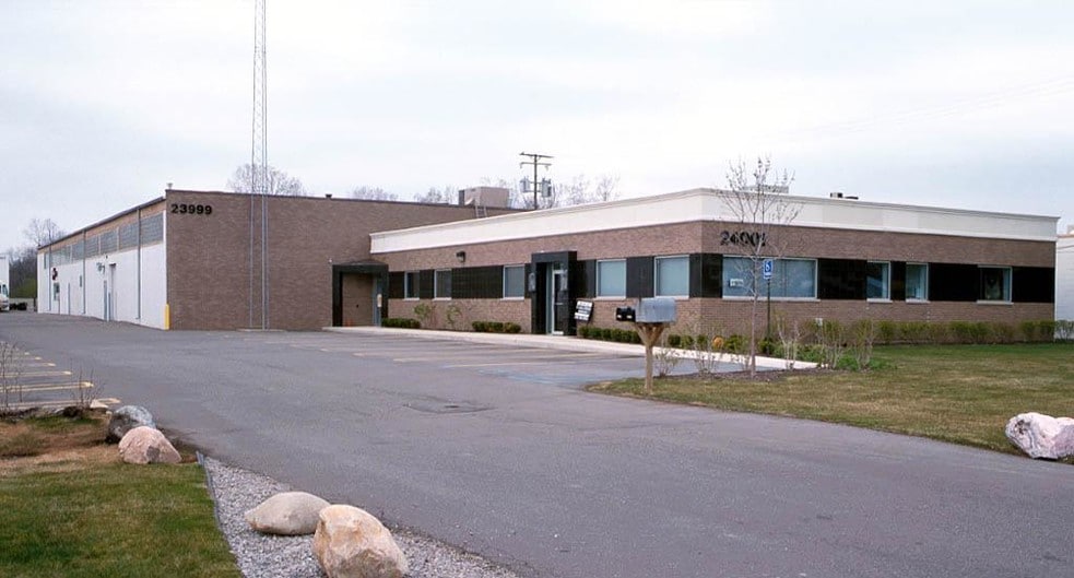 23999-24001 Telegraph Rd, Southfield, MI for lease - Building Photo - Image 1 of 6