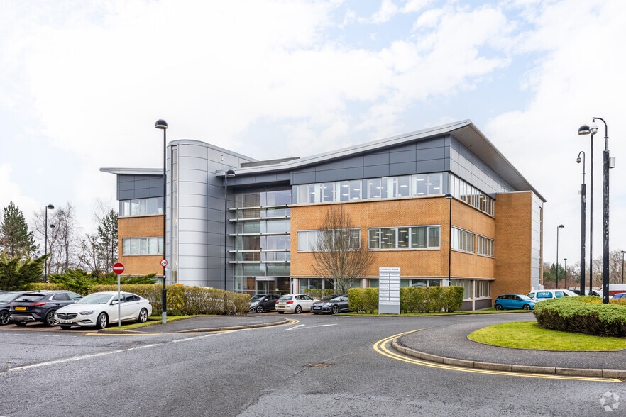 3 Stanley Blvd, Blantyre à louer - Photo principale - Image 1 de 151