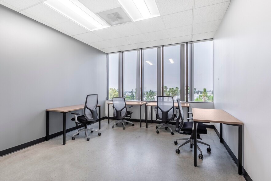 5800 S Eastern Ave, Commerce, CA à louer - Photo intérieure - Image 3 de 8