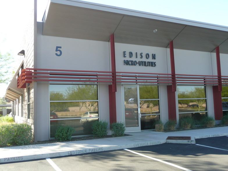 5425 E Bell Rd, Scottsdale, AZ for lease - Primary Photo - Image 1 of 7