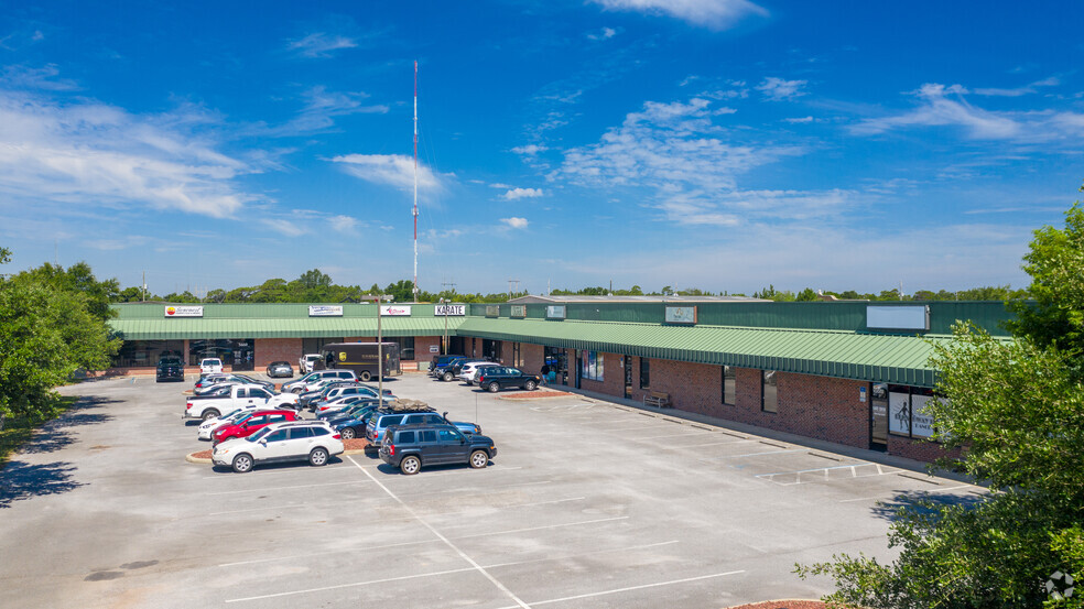 5660-5680 Gulf Breeze Pkwy, Gulf Breeze, FL for sale - Primary Photo - Image 1 of 1