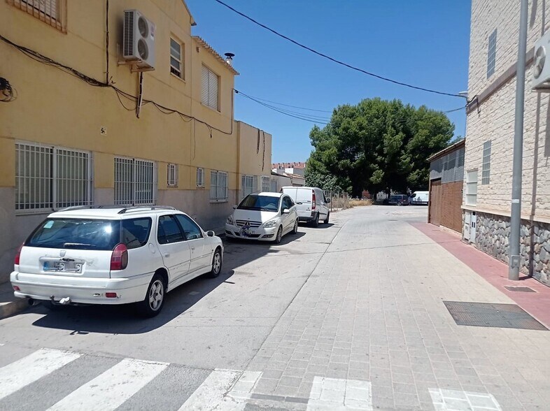 Commerce de détail dans Murcia à louer - Photo du bâtiment - Image 3 de 17