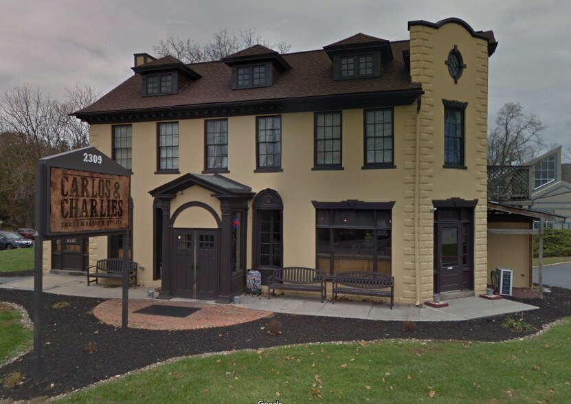 2309 Columbia Ave, Lancaster, PA for sale - Primary Photo - Image 1 of 12