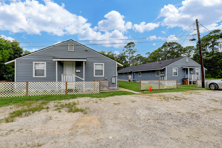 2322 Central St, Dickinson, TX for sale - Primary Photo - Image 1 of 25