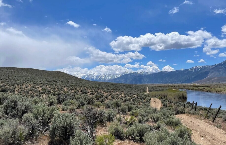 10281 VICKY LANE JEEP Trl, Carson City, NV à vendre - Photo du bâtiment - Image 2 de 6