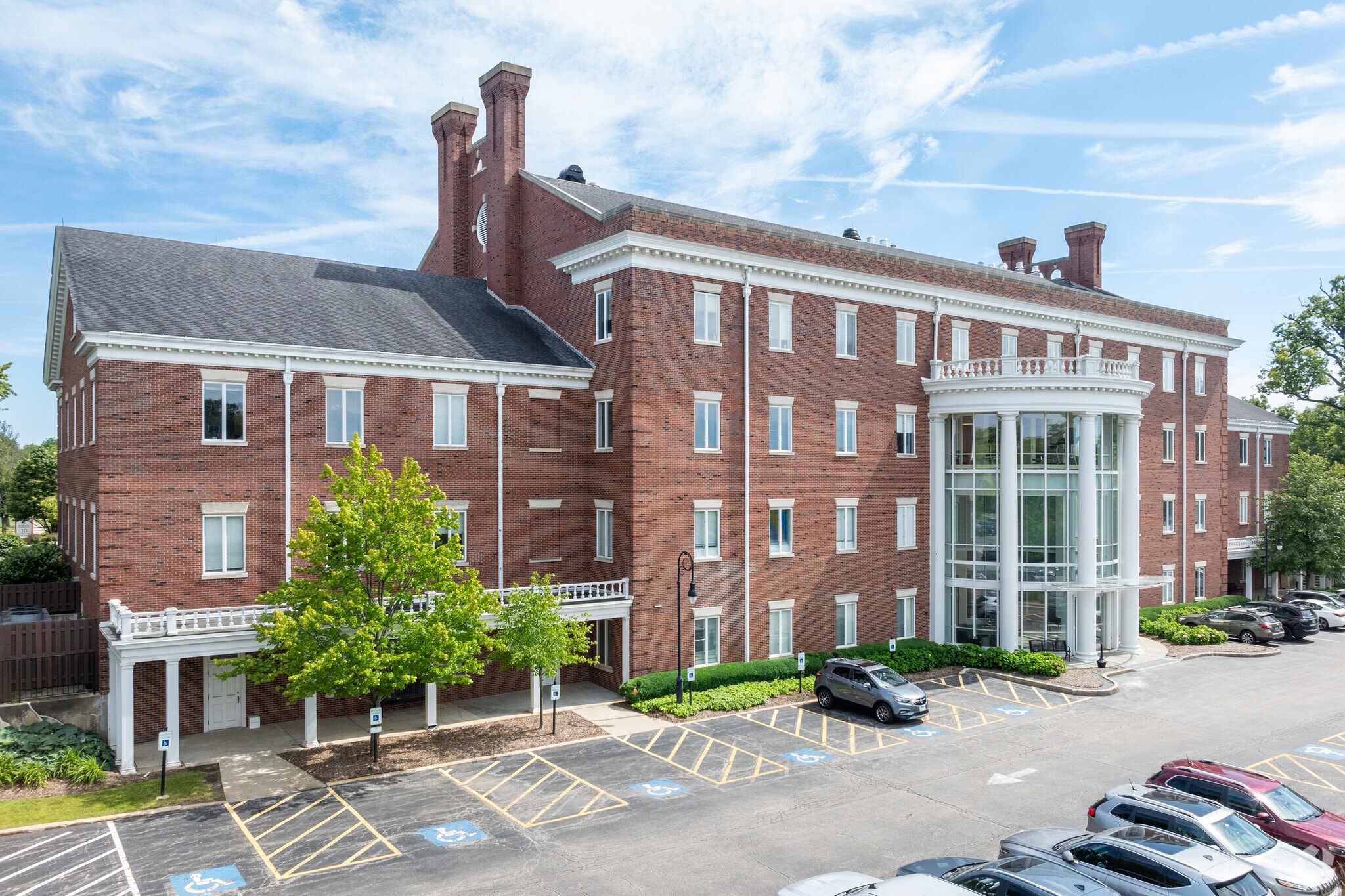 12 Salt Creek Ln, Hinsdale, IL for lease Primary Photo- Image 1 of 11