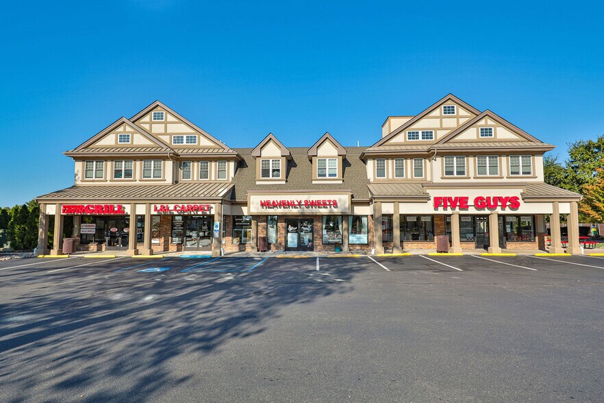 415 Route 206, Hillsborough, NJ à louer - Photo du bâtiment - Image 2 de 23