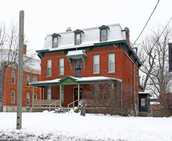 25 E Elm Ave, Monroe, MI à vendre - Photo du bâtiment - Image 2 de 2