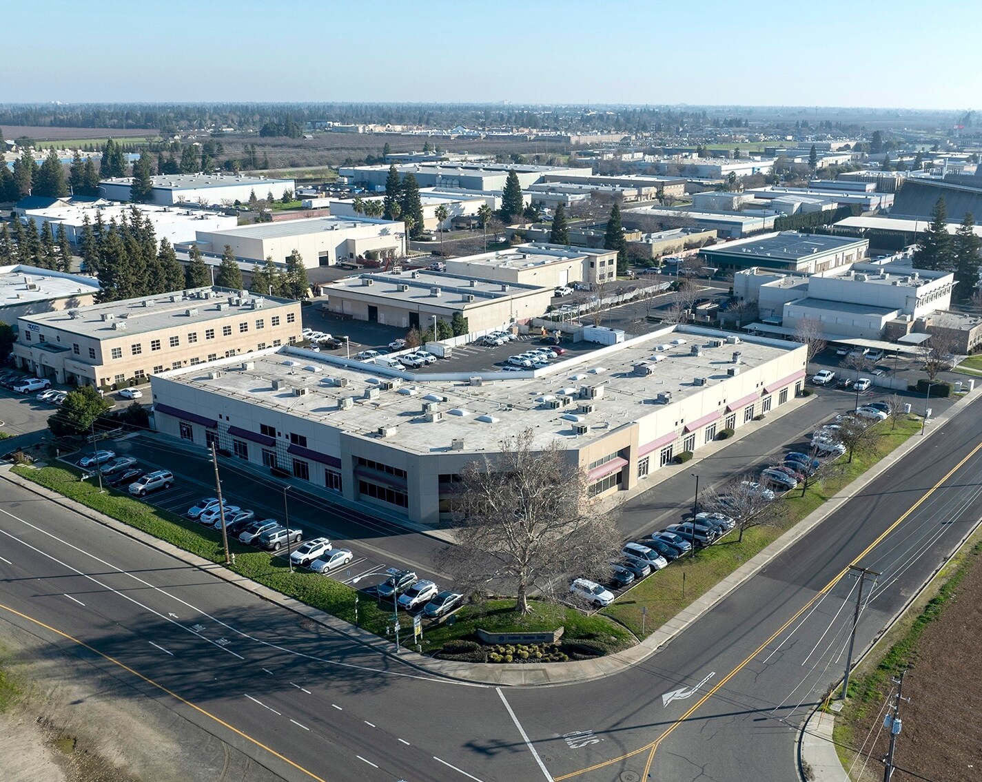 4230 Kiernan Ave, Modesto, CA à vendre Photo du bâtiment- Image 1 de 9