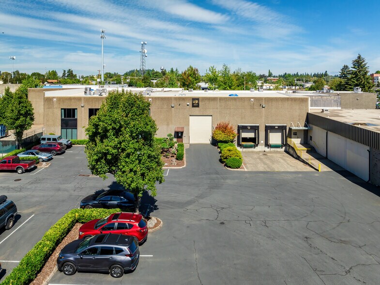 10000 SE Pine St, Portland, OR à vendre - Photo du bâtiment - Image 3 de 15