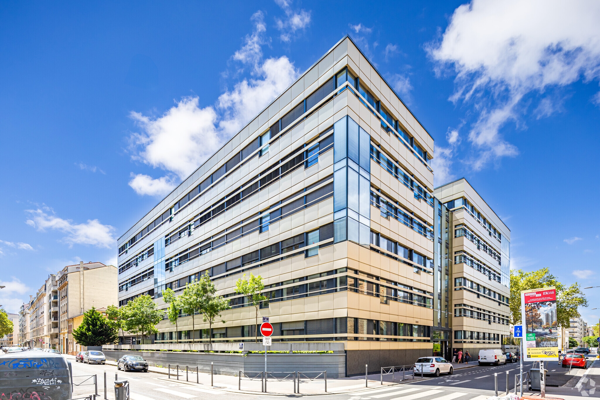 54 Rue Du Pensionnat, Lyon à louer Photo principale- Image 1 de 4